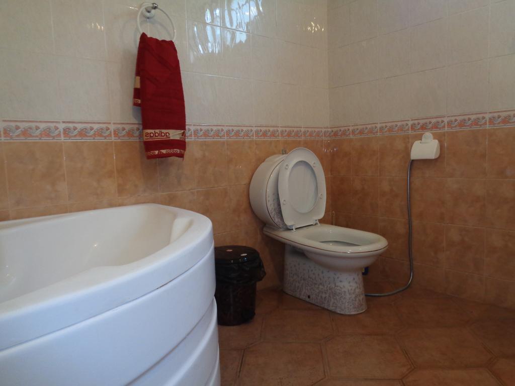 Guest House Levan II Dadiani Zugdidi Zewnętrze zdjęcie