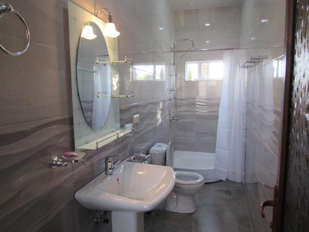 Guest House Levan II Dadiani Zugdidi Zewnętrze zdjęcie